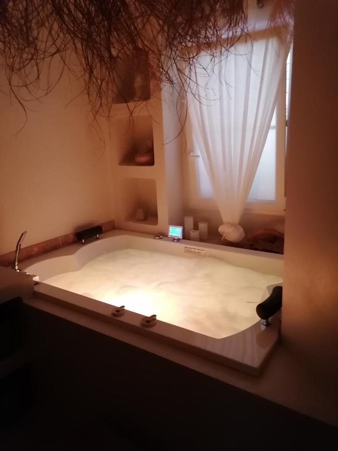 Appartement L'Autre Perle possibilité balnéo en sup à Tourtour Extérieur photo
